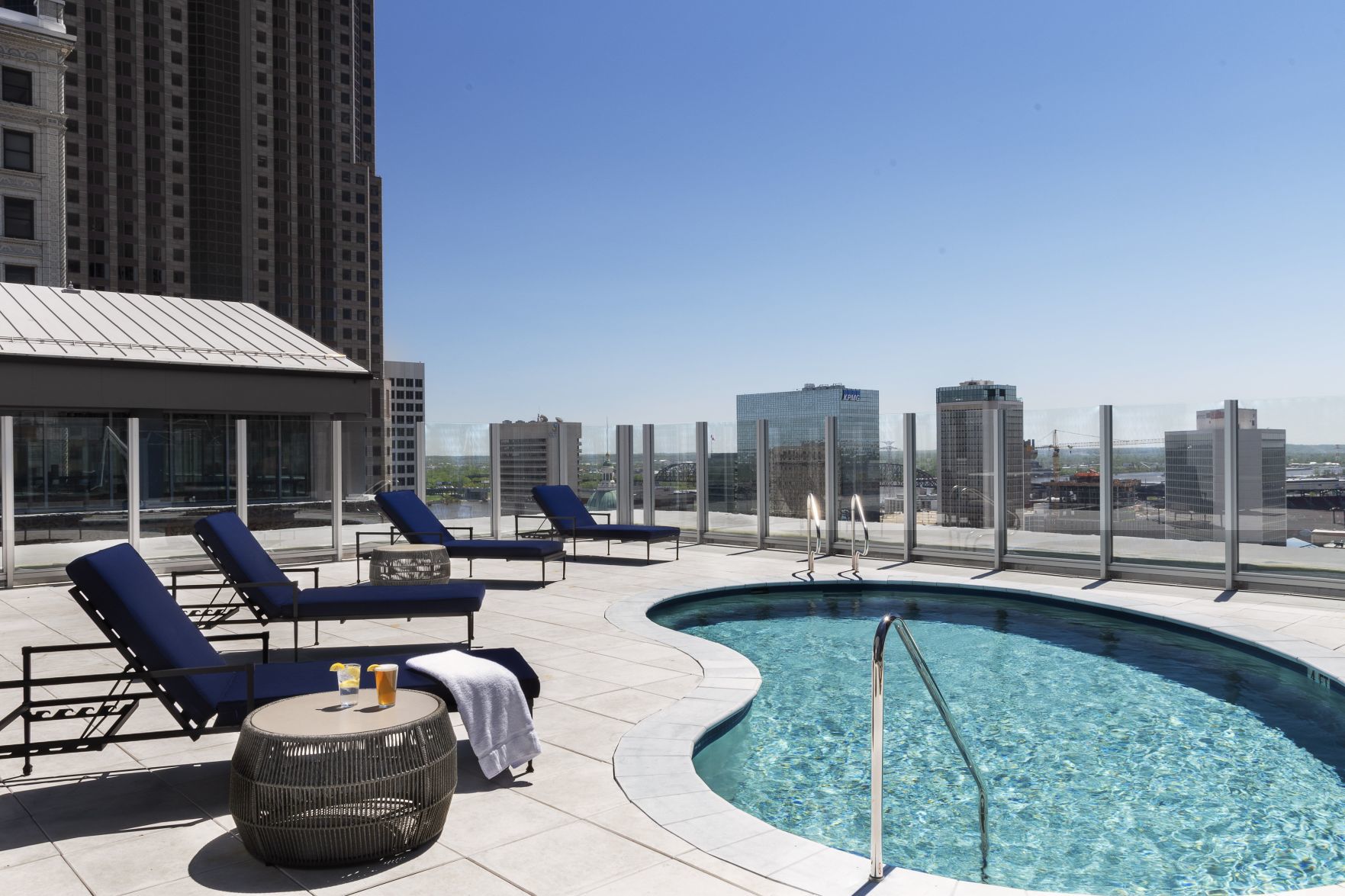 Hotel St. Louis pool